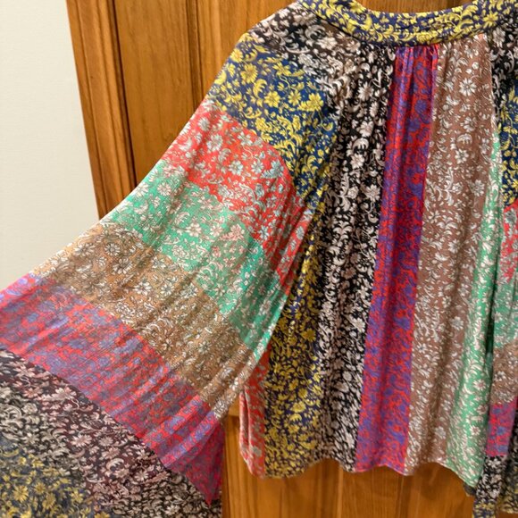 Alice + Olivia Prija Keyhole Printed Flare-Sleeve Blouse, Jasmine Stripe Multi - Picture 9 of 11